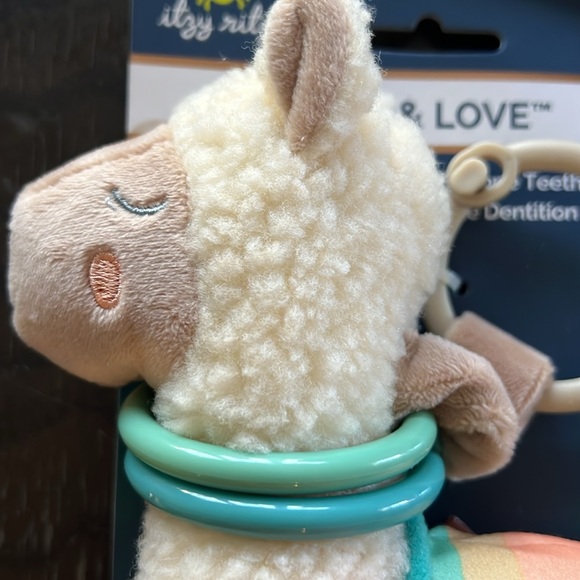 Itzy Ritzy Llama Teether Toy - Picture 4 of 5
